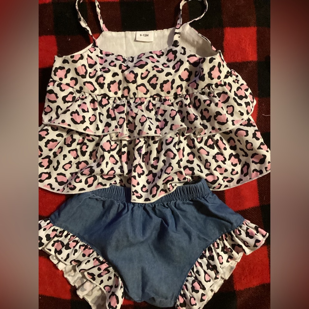 Cheetah a tank top outfit